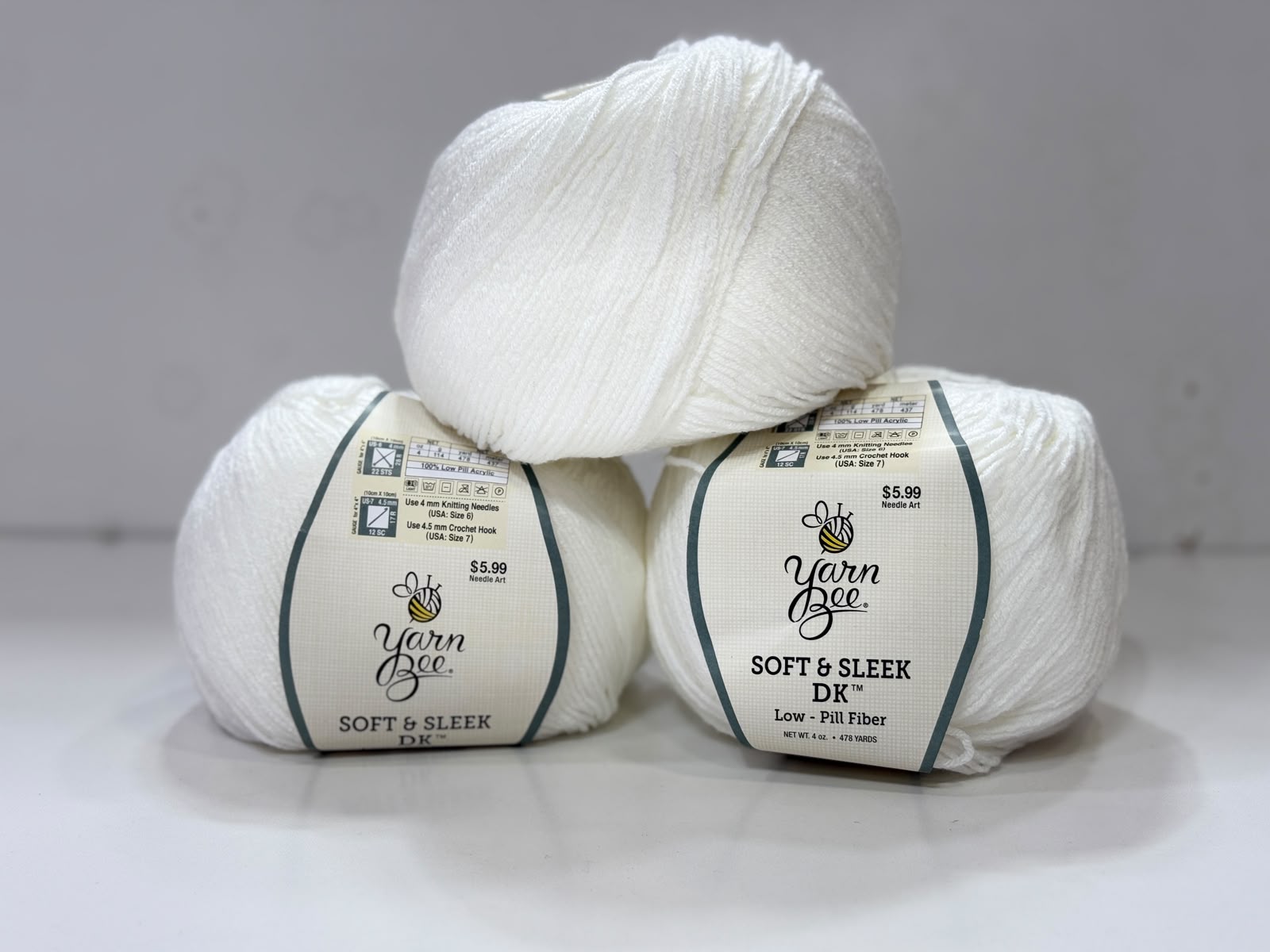 Yarn Bee 330 gr Low Pill İhraç Fazlası El Örgü ipi - Beyaz
